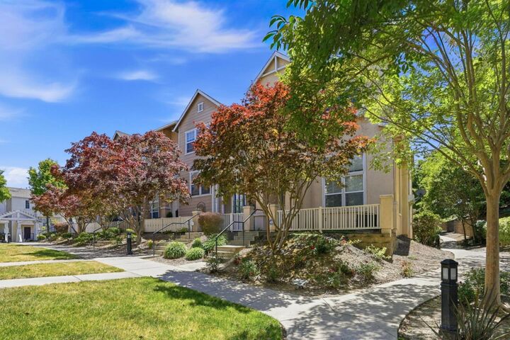 Property Photo: 1350 Summer Lane CA 94806
