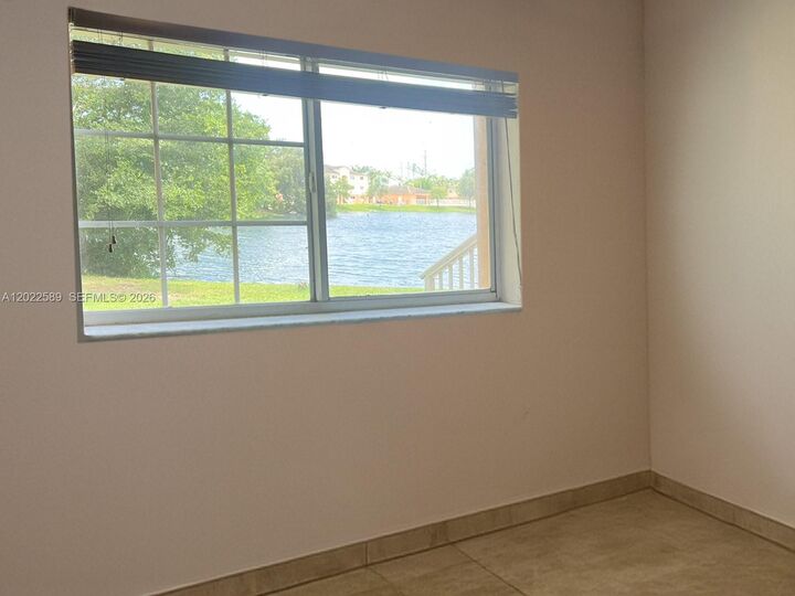 Property Photo:  3690 N 56th Ave 916  FL 33021 