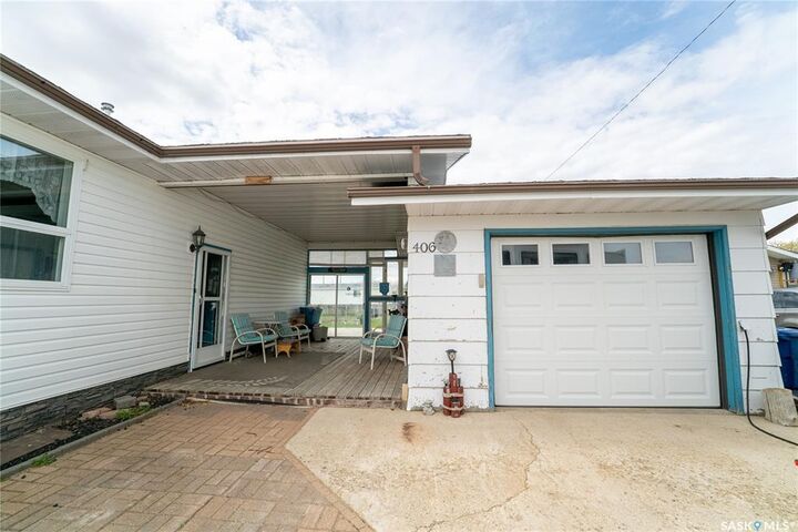 Property Photo:  406 Walter Scott Avenue  SK S0G 2E0 