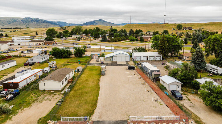 Property Photo:  202 Balsam Street  WY 82834 