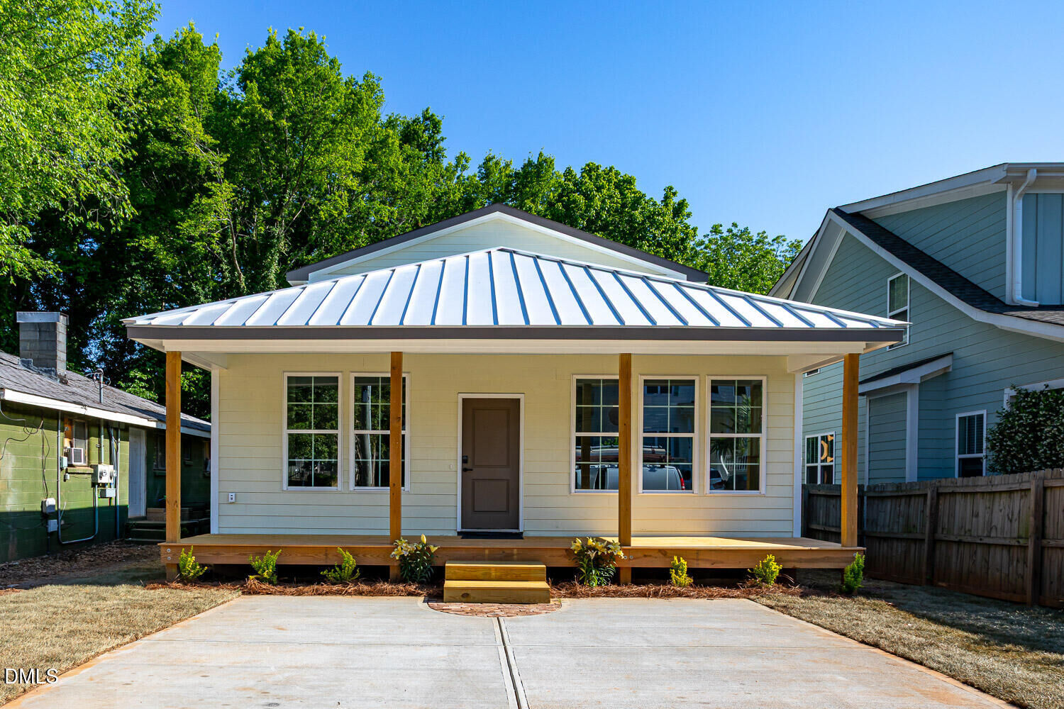 Property Photo:  1511 E Lane Street  NC 27610 