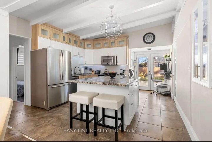 Property Photo: 112 Clovelly Road ON N8N 1G1