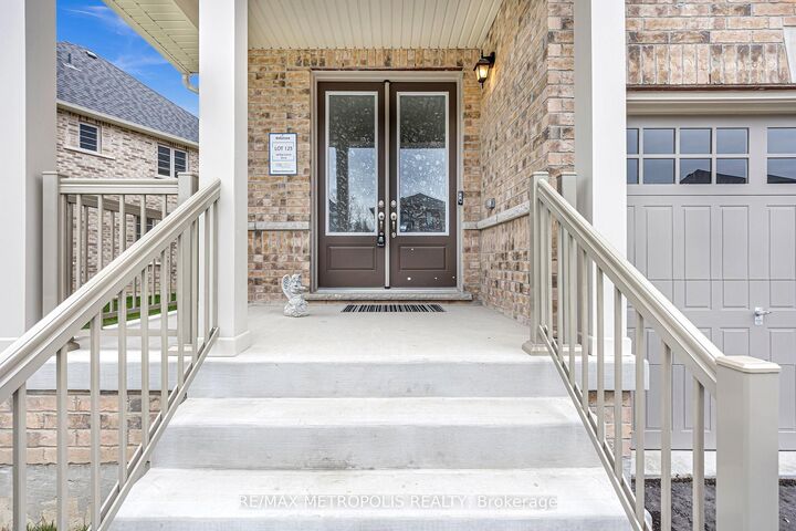 Property Photo: 64 Big Canoe Drive ON L0E 1R0