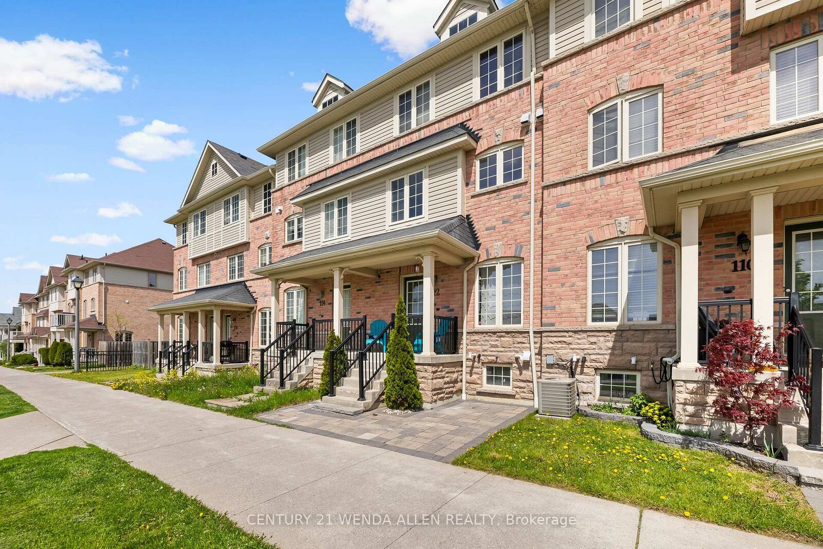 Property Photo:  112 Goss Lane  ON L1Z 0K9 