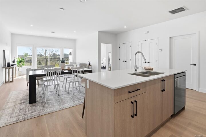 7057 Central Saanich Rd #301 — photo 1