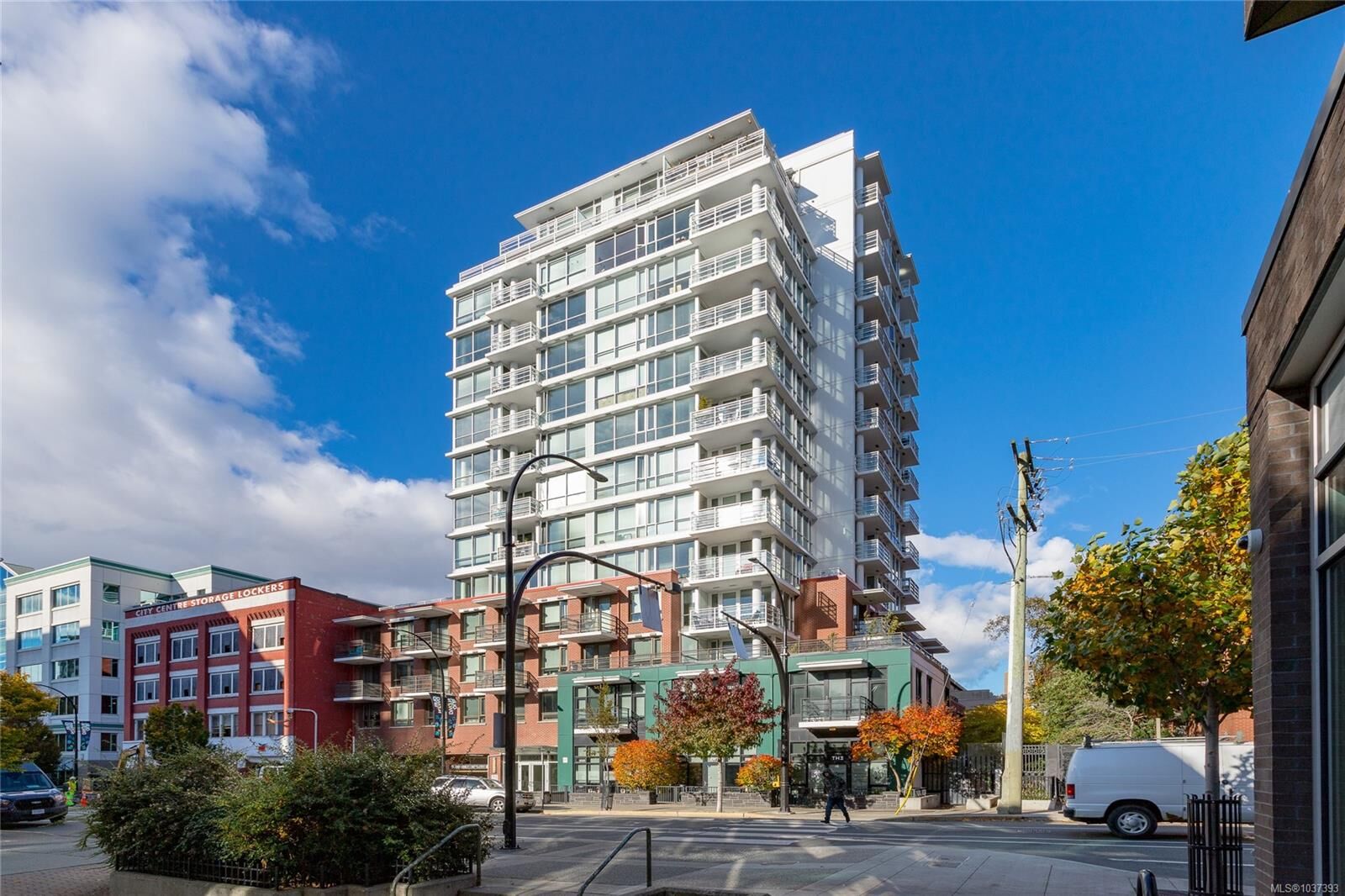 Property Photo:  834 Johnson St 706  BC V8W 1N3 