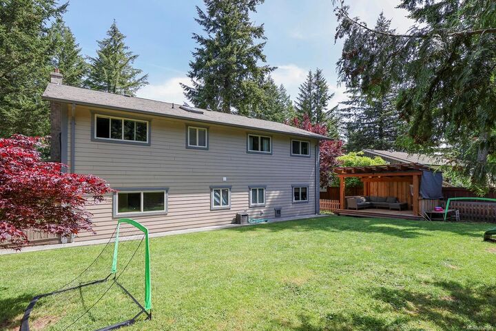 Property Photo: 8045 Harmony Cres BC V0R 2M0