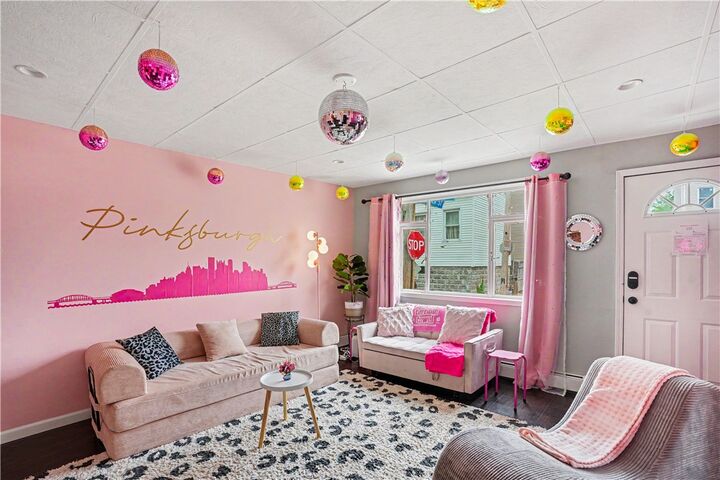 Property Photo: 1322 Lowrie St PA 15212