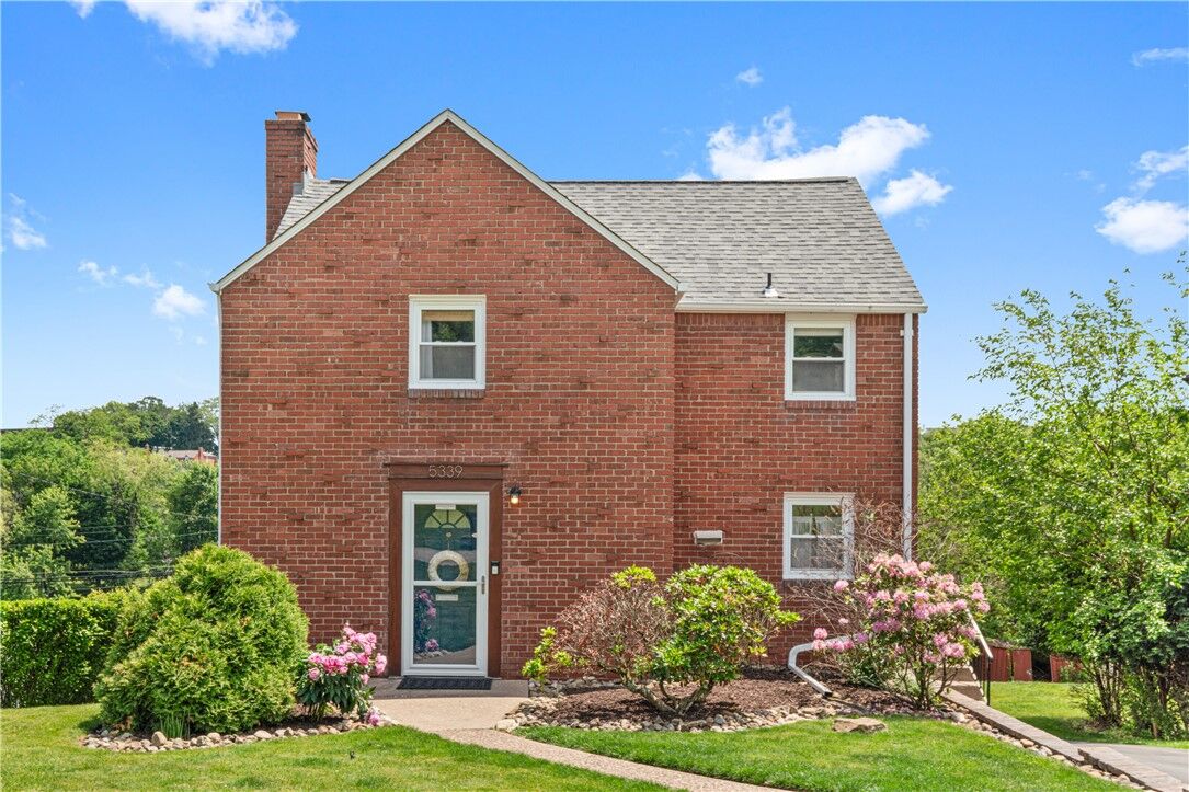 Property Photo:  5339 Highgrove Road  PA 15236 