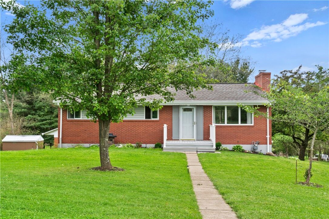 Property Photo:  5431 Hamilton Rd  PA 15044 