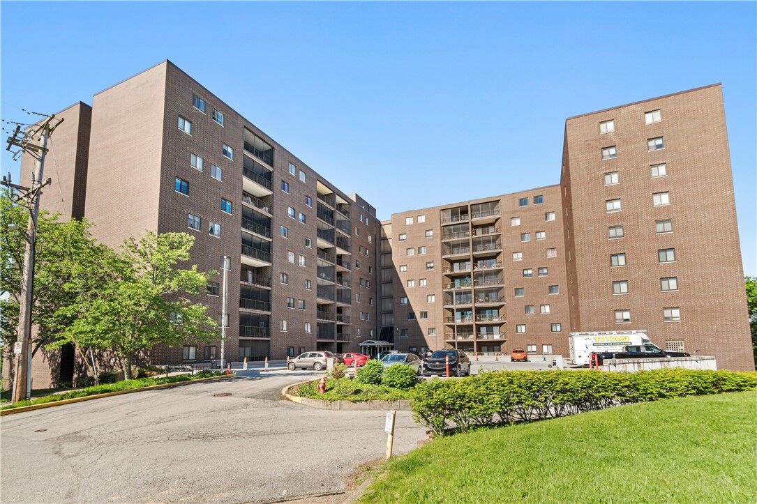 Property Photo:  5600 Munhall Rd 314  PA 15217 