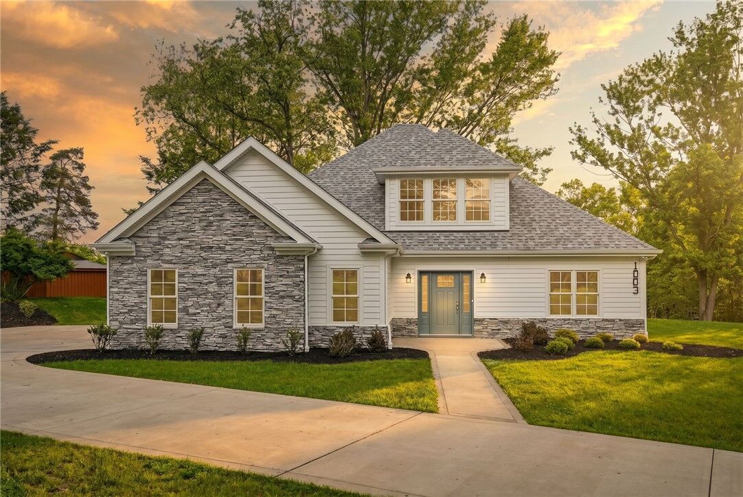 Property Photo: 1003 Taylor Ln PA 15237