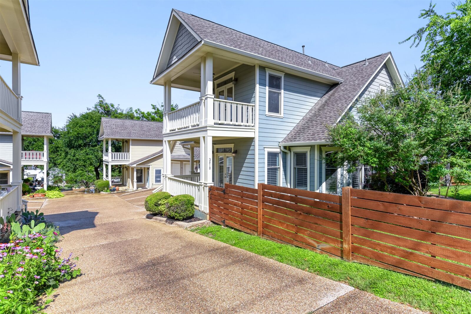 Property Photo: 3818 Ridgelea Drive B TX 78731