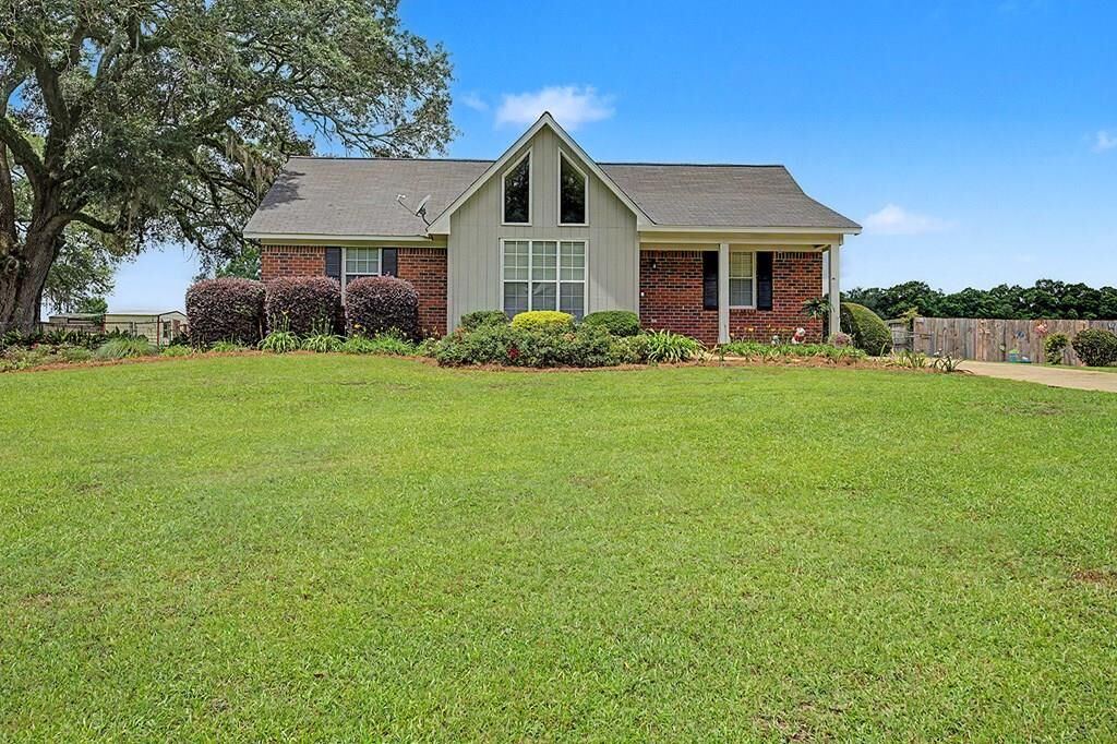 Property Photo:  145 Lazy Acres Road  GA 31763 