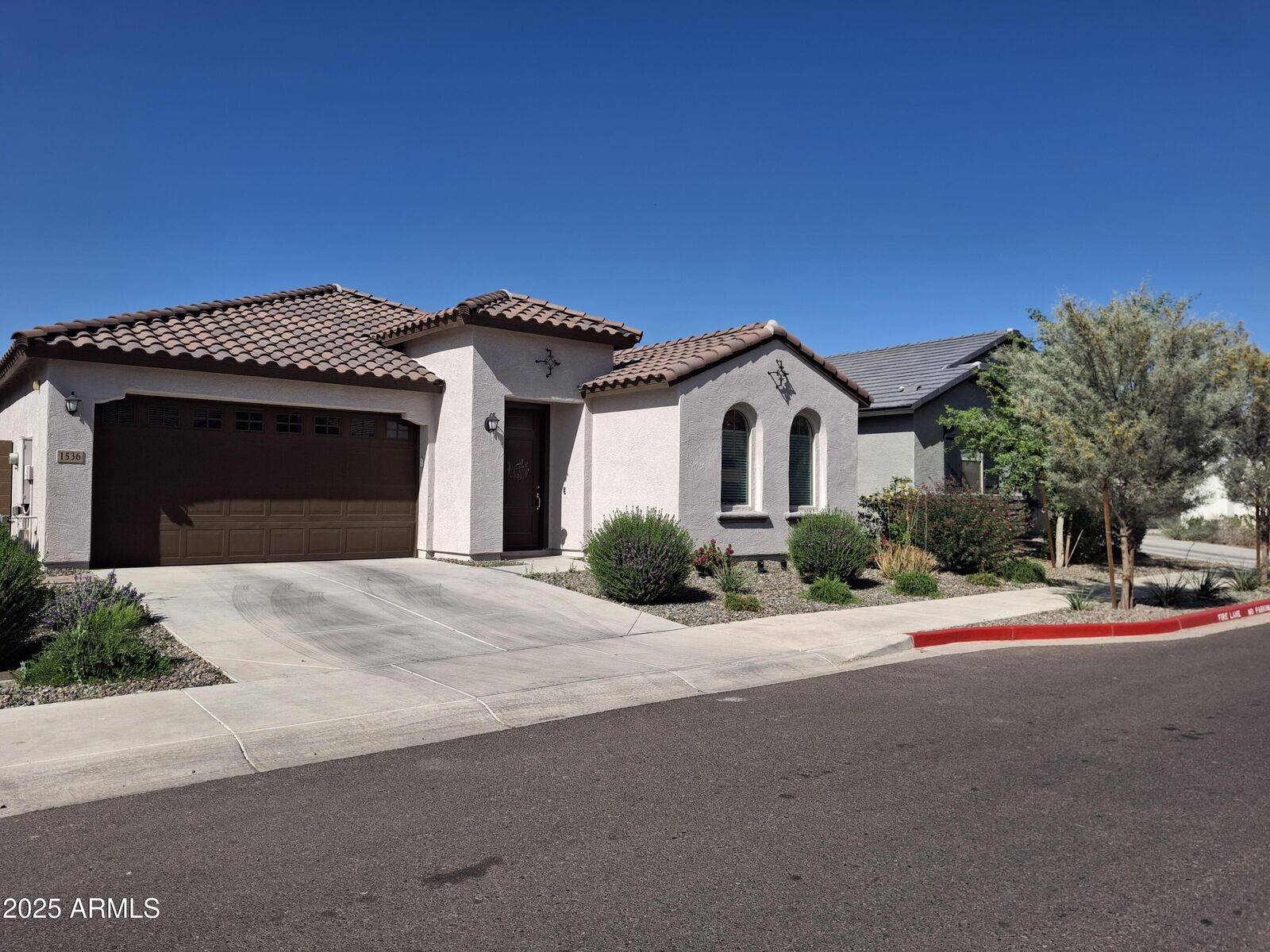 Property Photo: 1536 W Corral Road AZ 85041