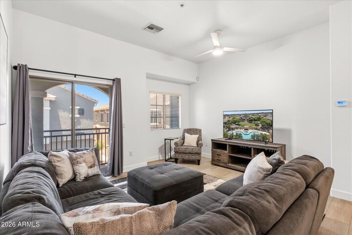 Property Photo:  2401 E Rio Salado Parkway 1031  AZ 85288 