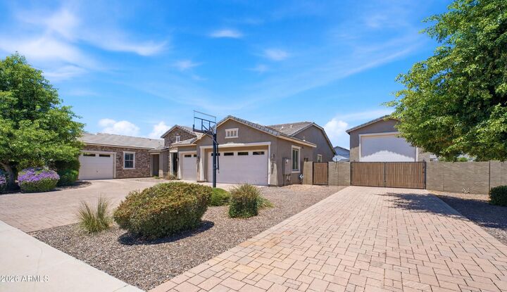 Coldwell Banker: David Courtright