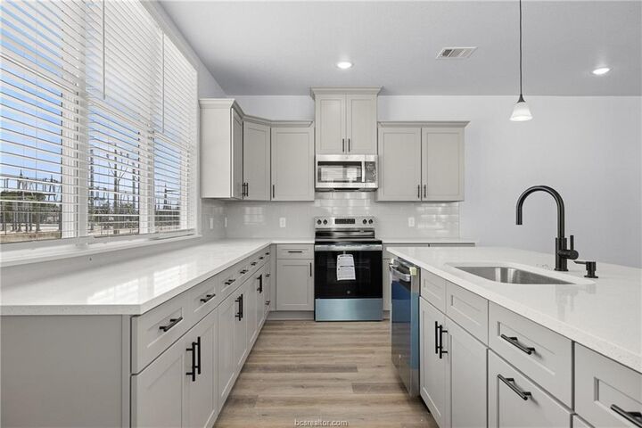 Property Photo: 2158 Big River Street TX 77840
