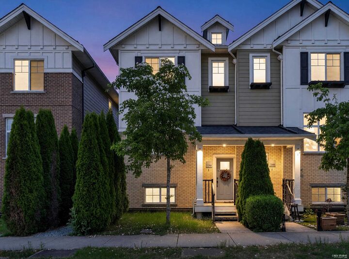 2290 164A Street — photo 1