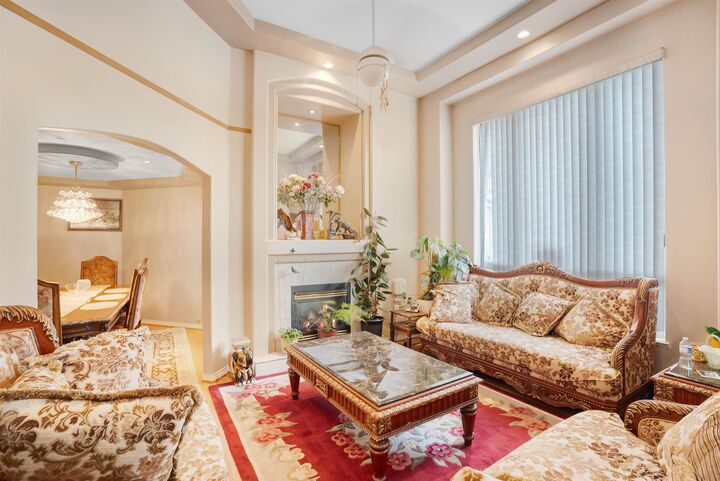 Property Photo: 15829 87A Avenue BC V4N 4Z5