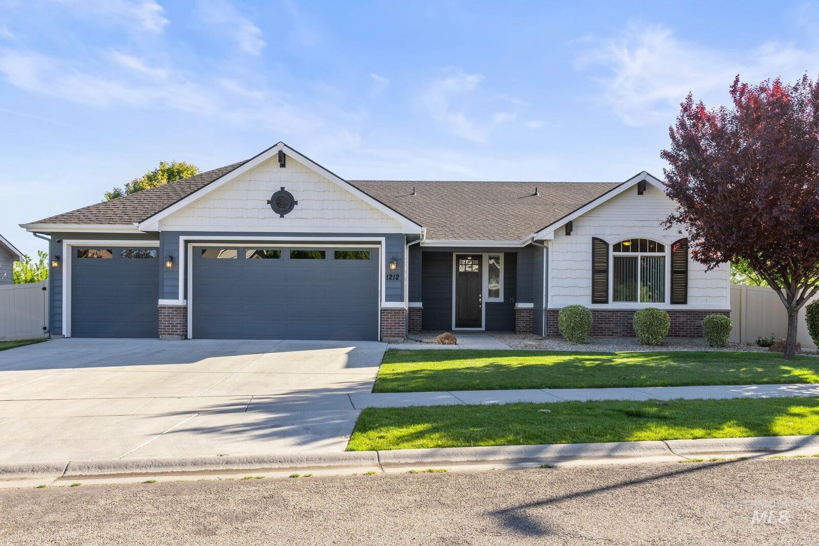 Property Photo: 1212 W Olds River Dr. ID 83642