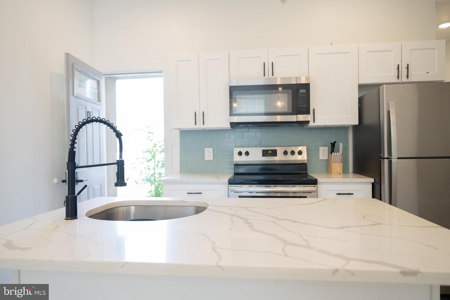Property Photo:  