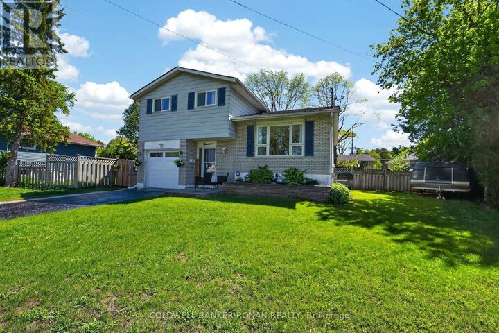 Property Photo: 19 Larkdale Crescent ON L0M 1B0