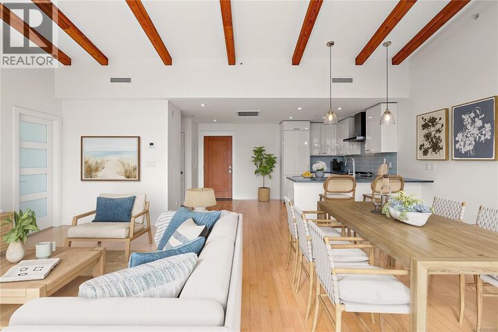 Property Photo: 916 Lyall Street 603 BC V9A 5E6