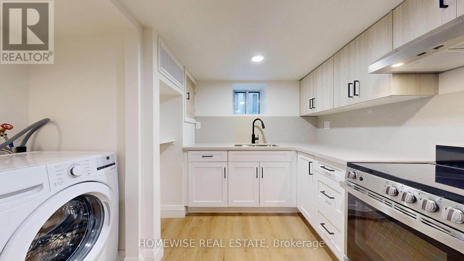 Property Photo:  1214 Avenue Road Bsmt  ON M5N 2G4 