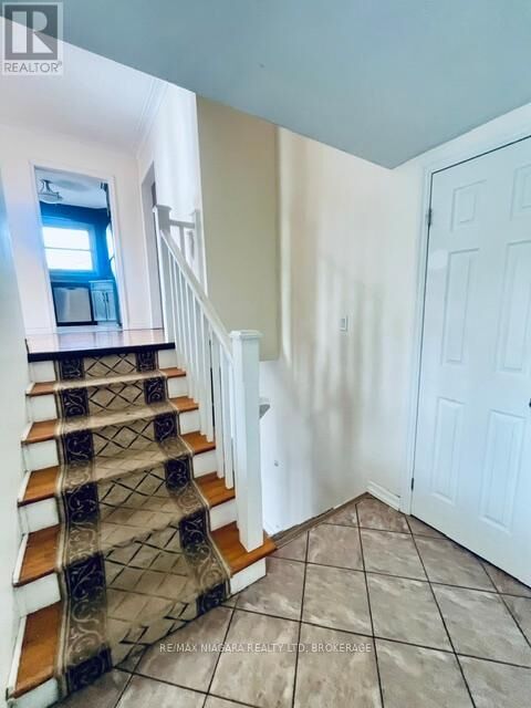 Property Photo:  25 Idylwood Road  ON L3C 1X2 