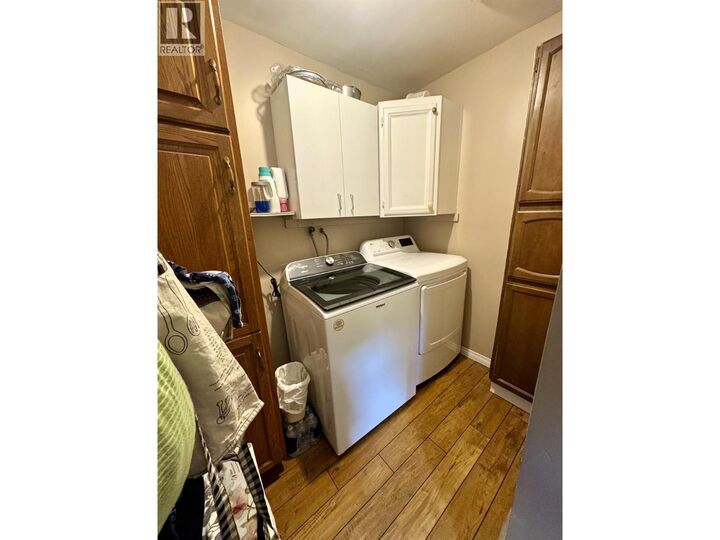 Property Photo:  1410 Eastman Avenue  BC V0B 2B0 