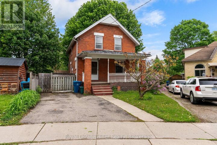 211 Nelson Street — photo 1