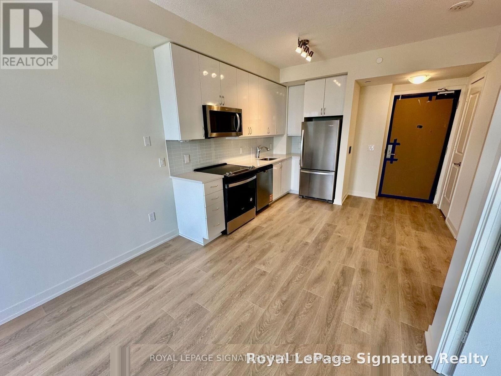 Property Photo: 38 Annie Craig Drive 4809 ON M8V 0G9