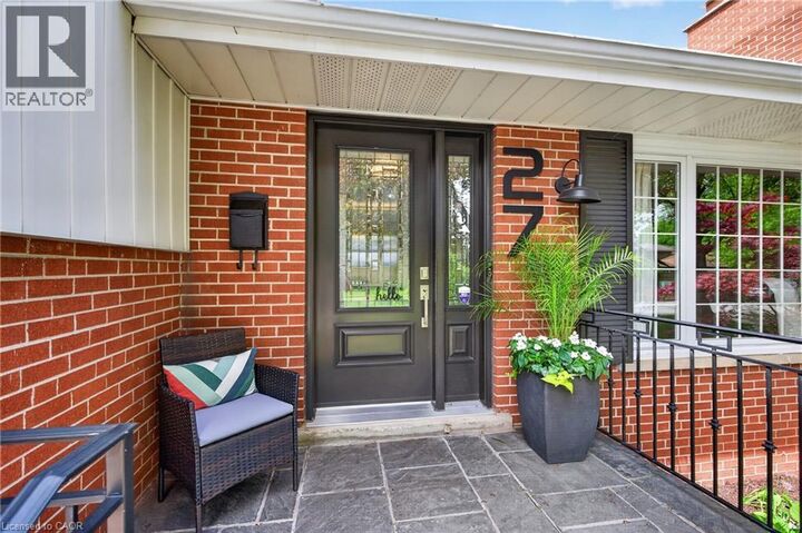Property Photo:  27 Shortland Crescent  ON M9R 2T2 