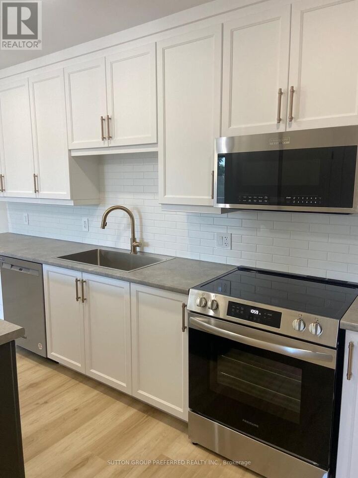 Property Photo:  225 Campus Parkway 302  ON N7L 4X2 