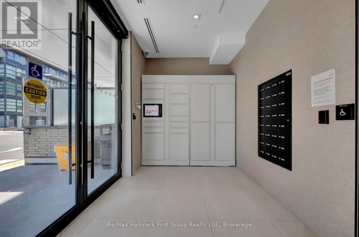 Property Photo:  1610 Charles Street 444  ON L1N 0P5 