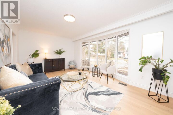 Property Photo: 474 Sandlewood Road ON L6L 3S4