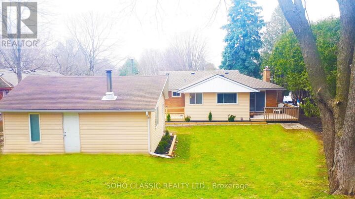 Property Photo:  71 Belfry Drive #2  ON L3Y 3E9 