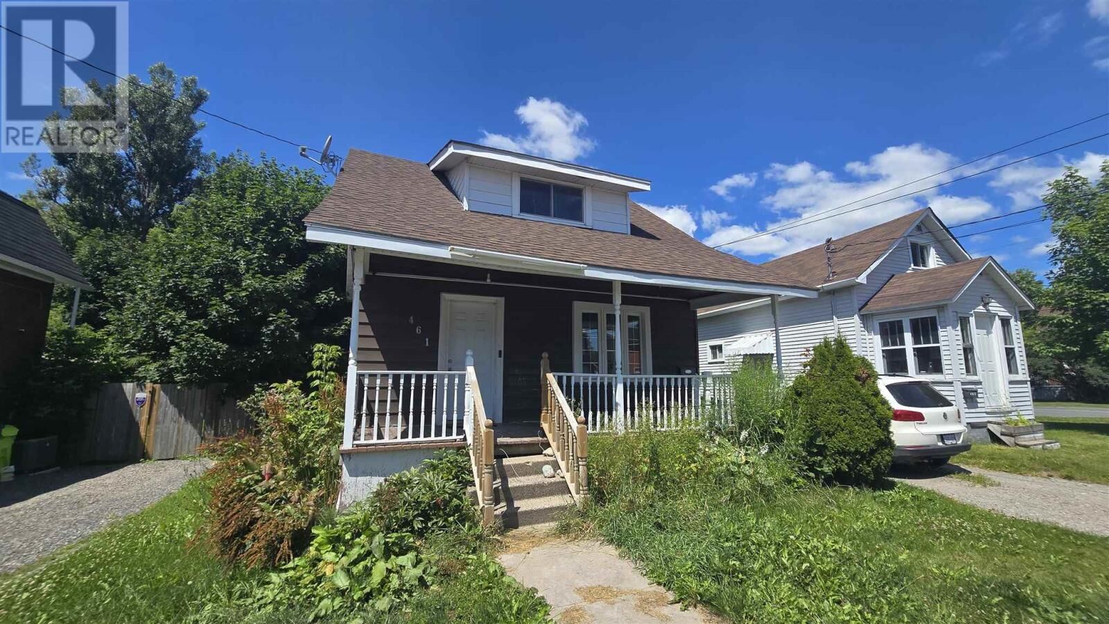Property Photo: 461 John St ON P6A 2V9