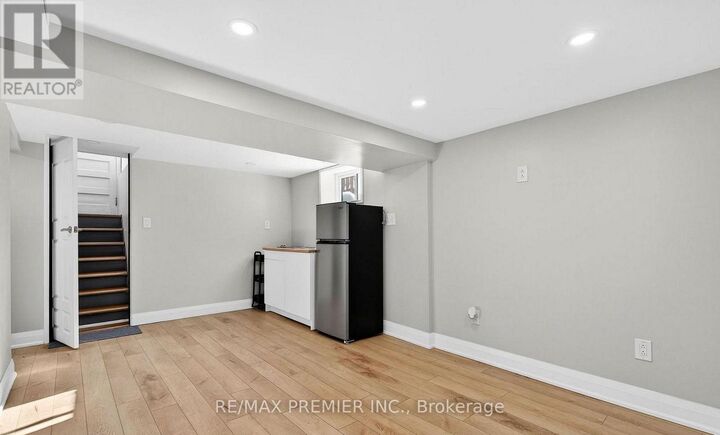 Property Photo: 4848 Second Avenue Basement ON L2E 4J1