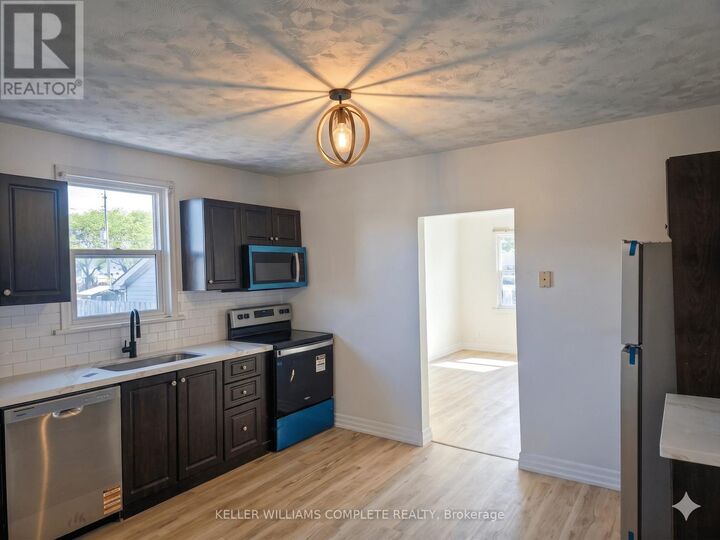 Property Photo:  13 Marlborough Avenue  ON L2M 5T1 