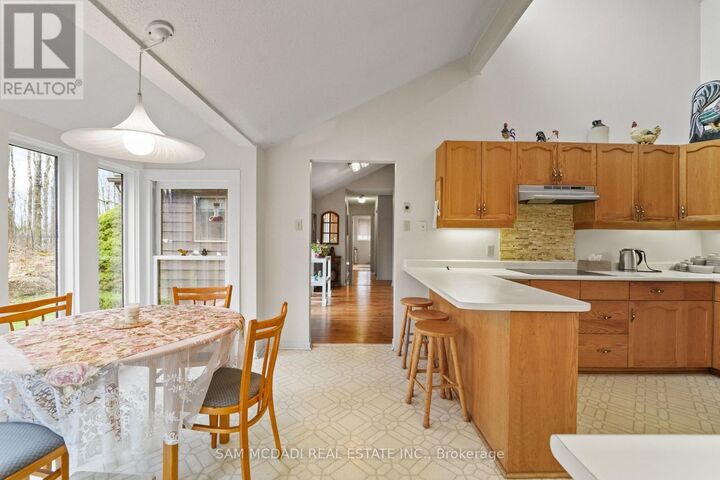 Property Photo:  1415 County Rd 124  ON L0M 1H0 