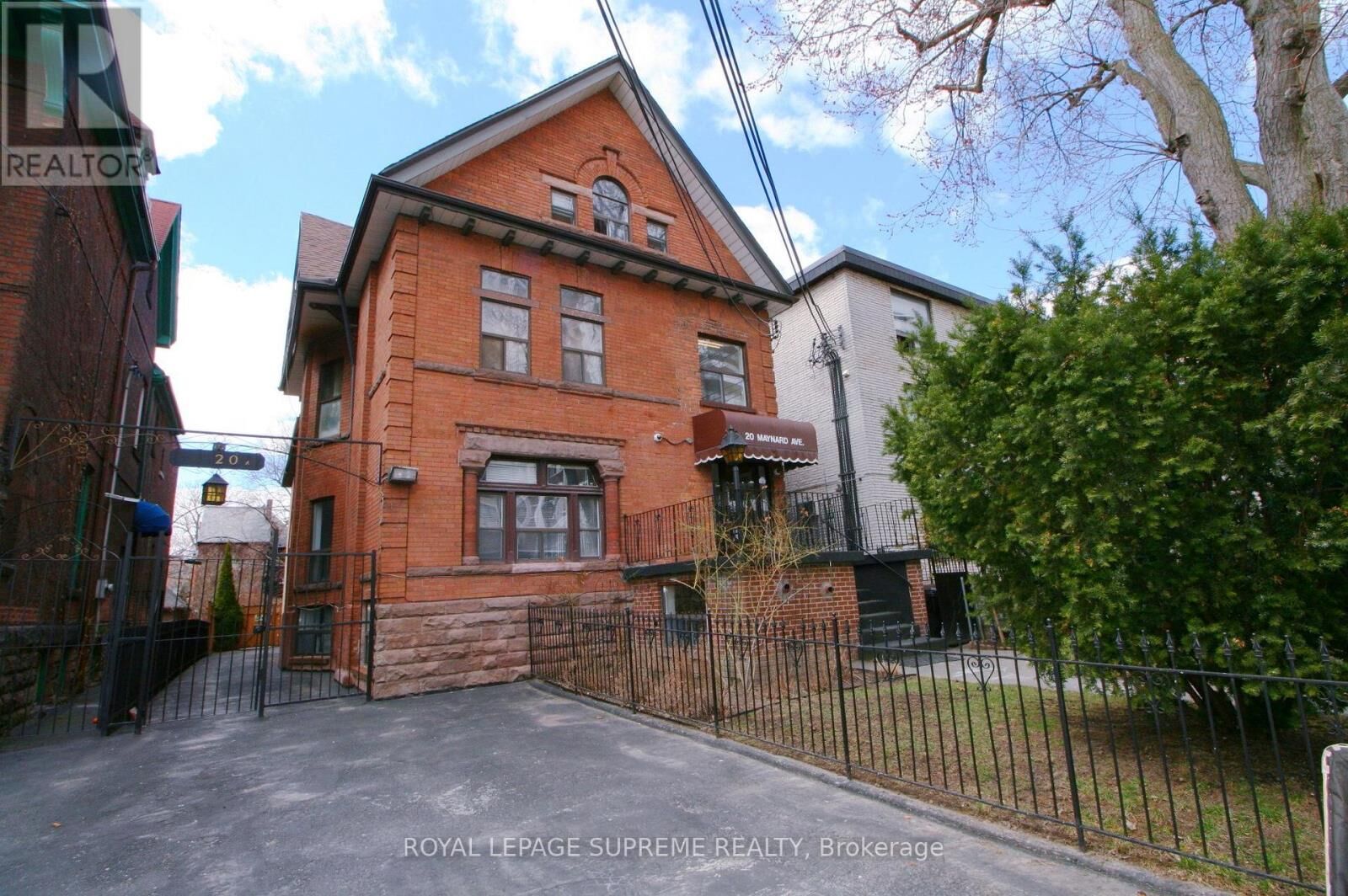 Property Photo:  20 Maynard Avenue  ON M6K 2Z9 