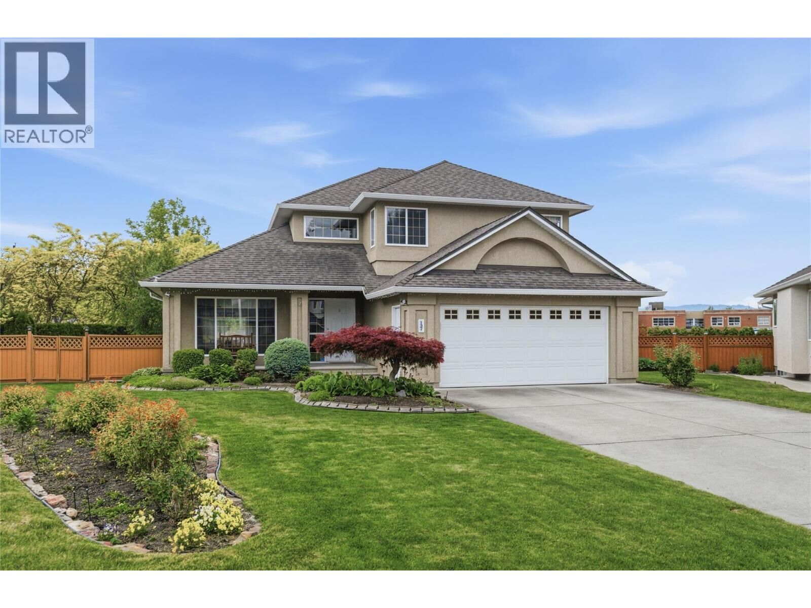 Property Photo: 445 Yates Road North 137 BC V1V 1Y4