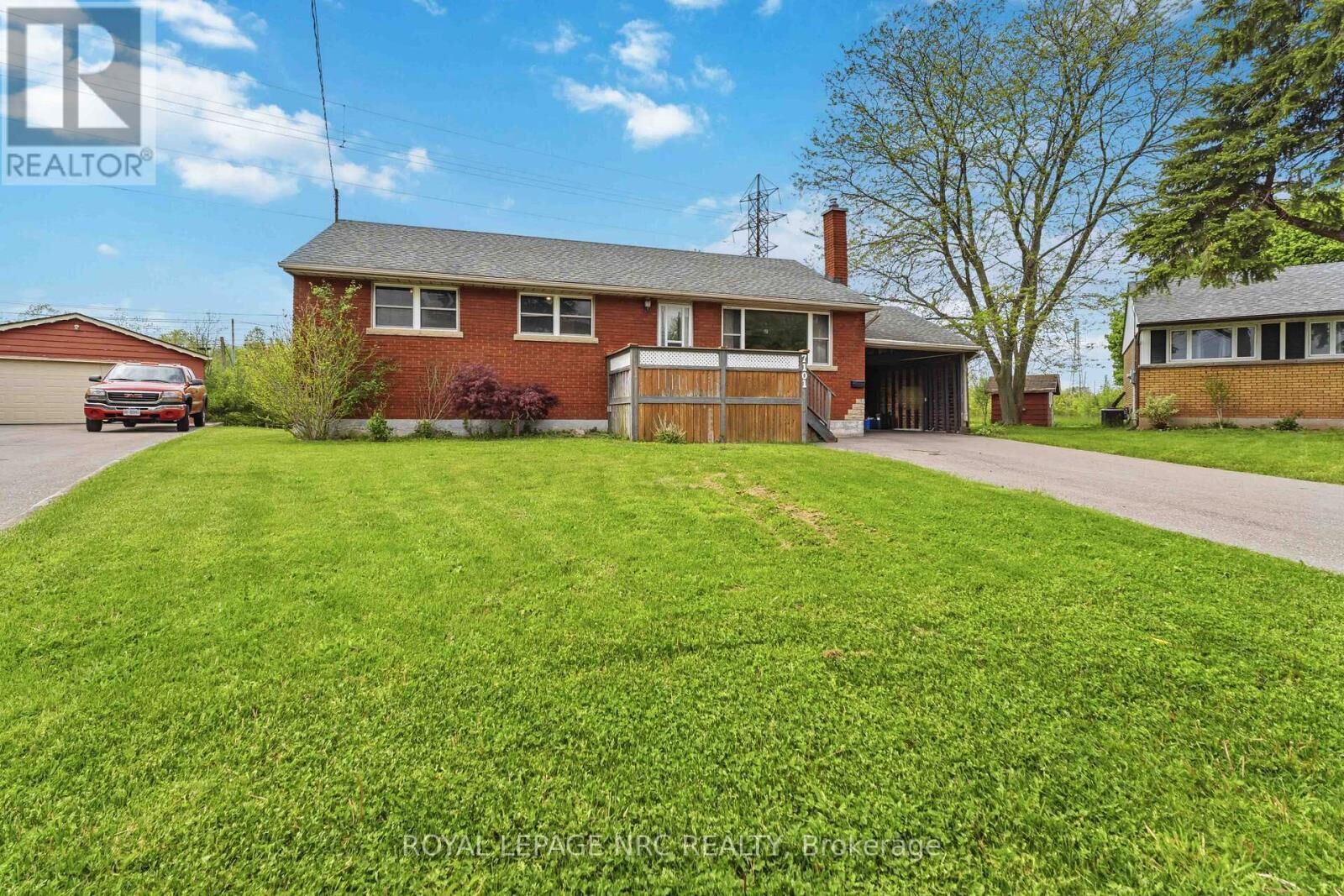 Property Photo:  7101 Roger Crescent  ON L2G 3A6 