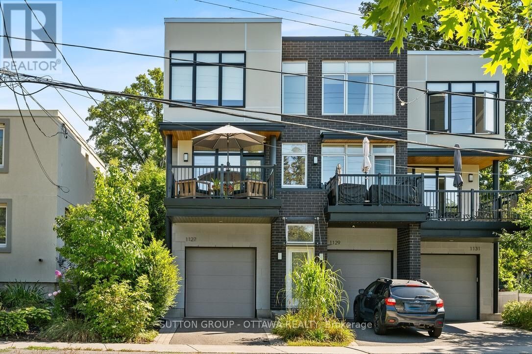 Property Photo: 1127 North River Road ON K1K 3W4