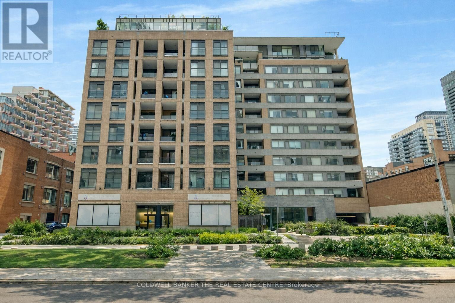 Property Photo: 400 Wellington Street West 802 ON M5V 0B5