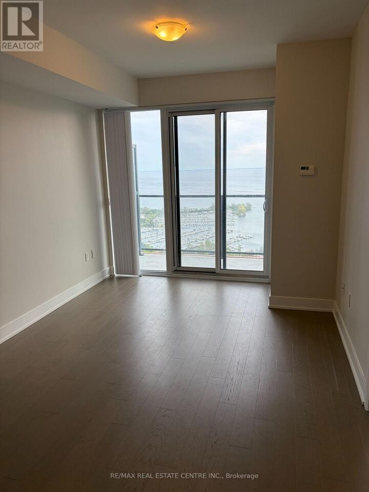 Property Photo: 30 Shore Breeze Drive 3818 ON M8V 0J1