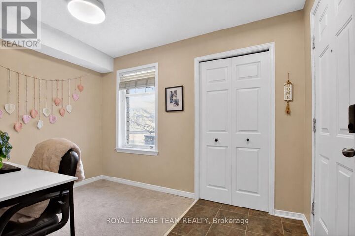 Property Photo: 255 Deercroft Avenue ON K2J 5J9