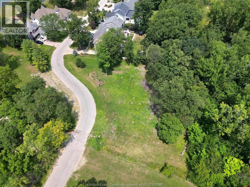 Property Photo:  257 Crystal Bay Drive  ON N9V 4A6 